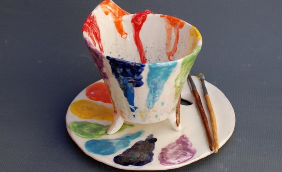 The Origins of the Paint Palette Shaped Tea Saucer Seiei